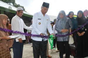 Walikota Ternate H.  Burhan Abdurrahman, meresmikan Rumah Tahfidz Pesantren Hidayatullah Kalumata, Ternate / dok