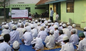 Suasaan pengajian sebelum berbuka puasa di Yayasan Marhamah Pesantren Hidayatullah Jakarta Timur