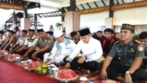 Walikota dan Tokoh Parepare Maulid Bersama Santri Hidayatullah