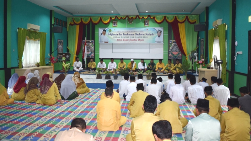 Istighosah Dan Pembacaan Shalawat Nariyah Pada Peringatan Hari Santri