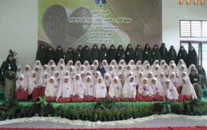 Santri siswi putri SMP Ar Rohmah Hidayatullah Malang / IST 