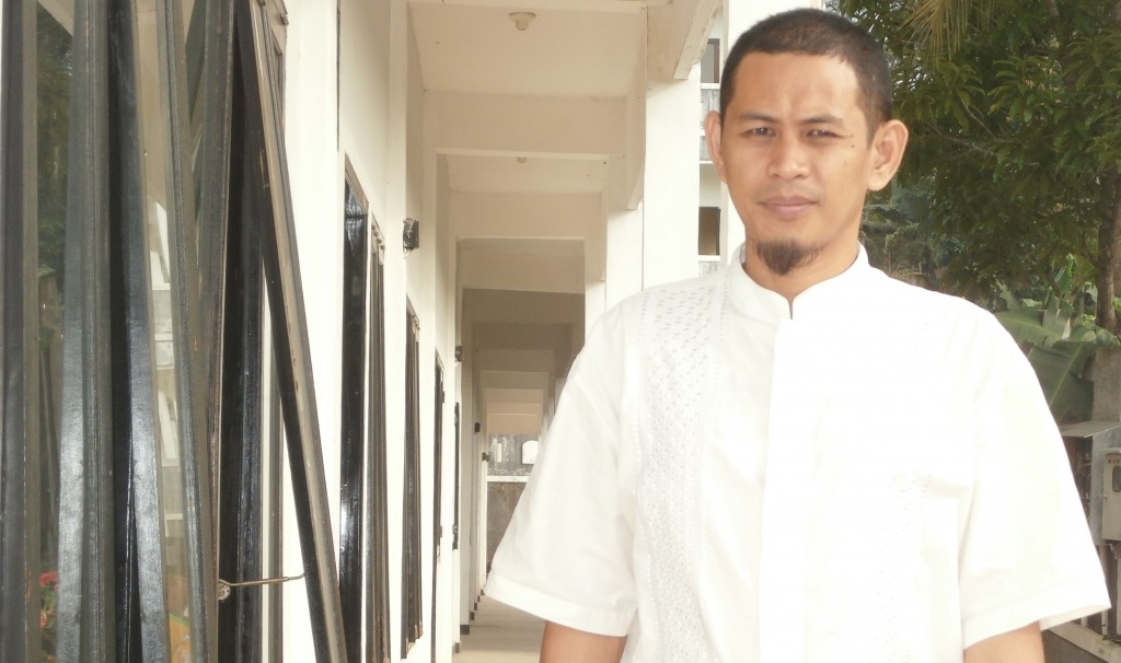 Gambar saat ini tidak memiliki teks alternatif (alt). Nama berkas: Naspi-Arsyad.jpg