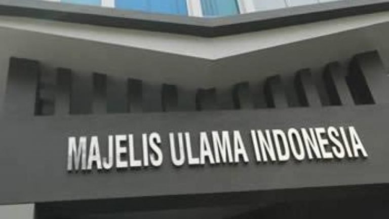 Fatwa Lengkap MUI Tentang Pedoman Bermedia Sosial | Website Resmi ...