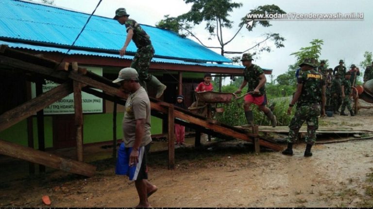 Kodim TNI Boven Digoel Bantu Bangun Ponpes Hidayatullah