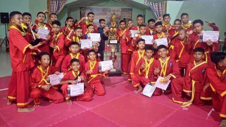 Hidayatullah Batam Boyong Trofi di Kejurda III Tapak Suci