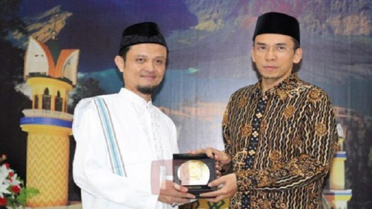 Hidayatullah Ajak Umat Bersatu dan Kedepankan Akhlak