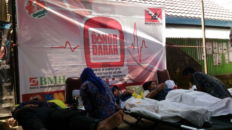 Sinergi Donor Darah Laznas BMH dan Mitra di Papua Barat