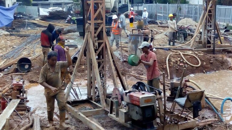 Progress: Penanaman Tiang Pancang Dimulai