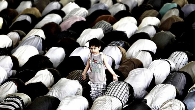 Orang Bersyahadat Harus Sibuk Mengurus Kemaslahatan Umat