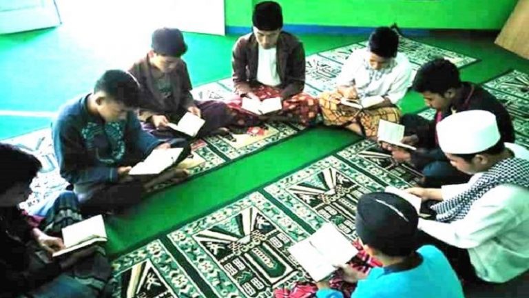 Hidayatullah Purwakarta Buka Program Tahfidz Qur’an Gratis