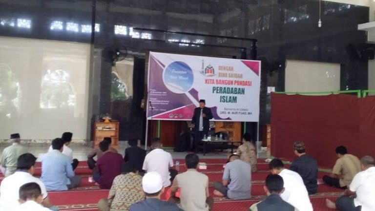 Bina Aqidah sebagai Amanah Pemenuhan Hak Didik Anak