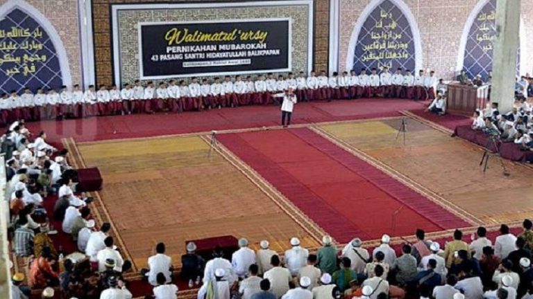 43 Pasang Santri Nikah Mubarokah di Balikpapan