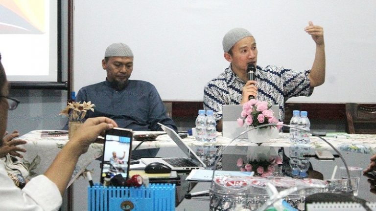 Felix Siauw Bagi Tips Medsos dengan DPP Hidayatullah