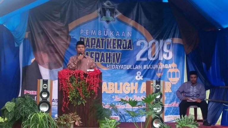 Tasmin Latif Narsum Tabligh Akbar di Bulukumba