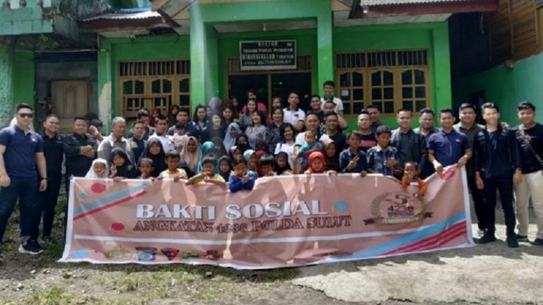 Anggota Polri Sulut Bakti Sosial di Kampus Ponpes Hidayatullah