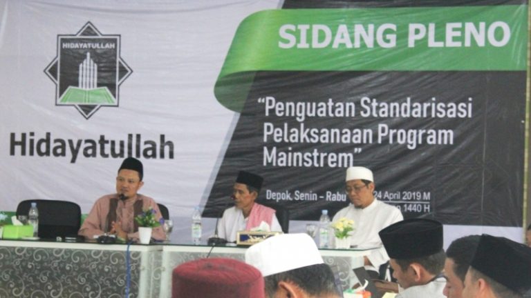 BERITA FOTO: Sidang Pleno DPP Hidayatullah di Kota Depok