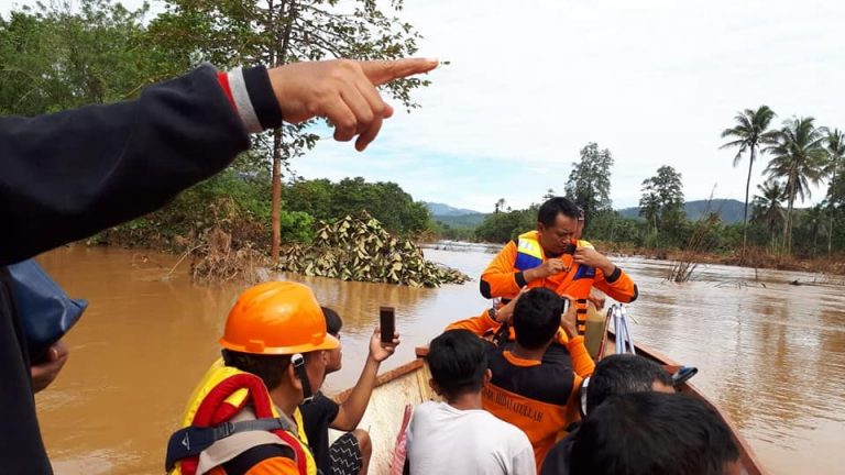 SAR Hidayatullah dan BMH Turun ke Banjir Konawe