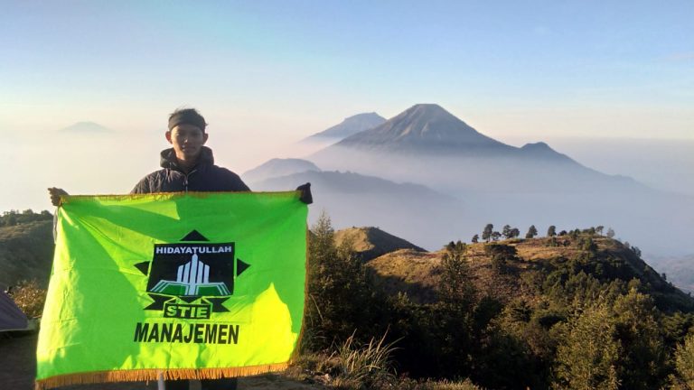 Mapala STIE Hidayatullah Promosikan Pelestarian Alam