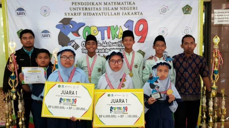 Tim Olimpiade Luqman Hakim Berjaya di Optika Jakarta