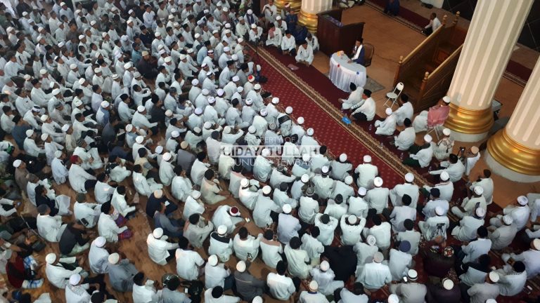 UAS Dorong Santri Hidayatullah Meniru Tradisi Ulama Menulis