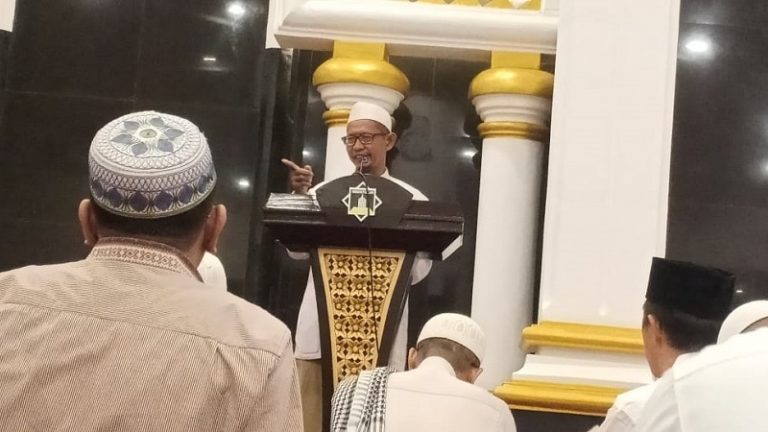 Islam sebagai Sistem Hidup Paripurna, Utuh Menyeluruh