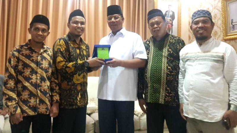 Silaturrahim Al Bayan Hidayatullah Makassar ke Wakapolda Sulsel ...