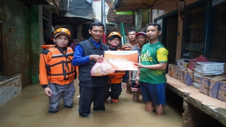 Task Hidayatullah Berikan Respon Cepat Bantu Korban Banjir