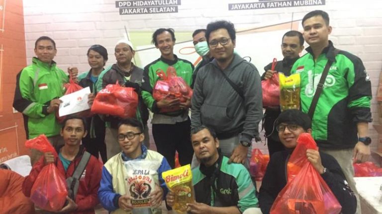 JFM Salurkan Kebutuhan Pokok Bagi Komunitas Jakarta Mengaji