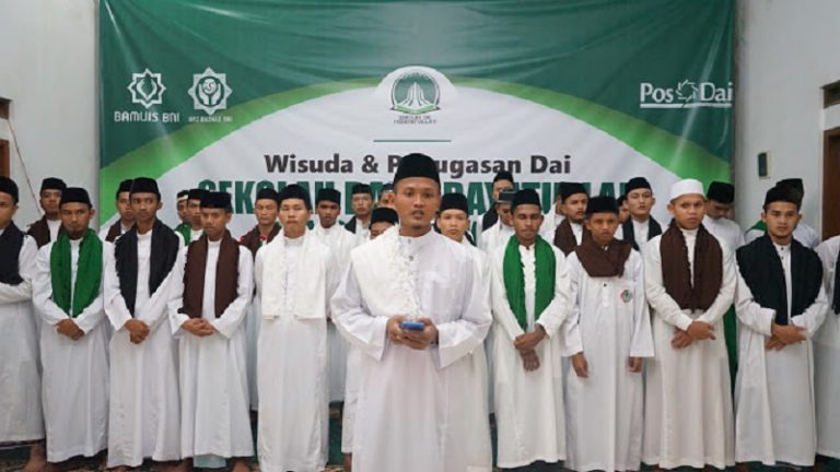 Pesan Ketua Umum DPP Hidayatullah Kepada Wisudawan Dai Hidayatullah