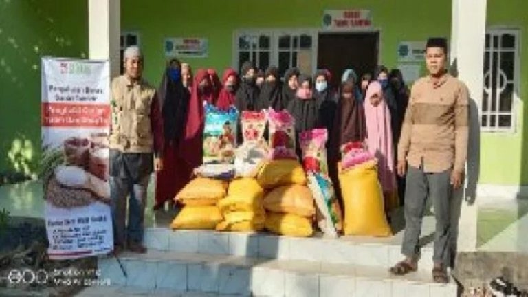 Tiap Bulan, 1 Ton Beras Disalurkan ke Pesantren-pesantren Tahfizh di Sulawesi Tenggara