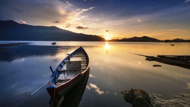 Nomorsatukan Allah untuk Menggapai Kebahagiaan dan Ketenangan Hakiki