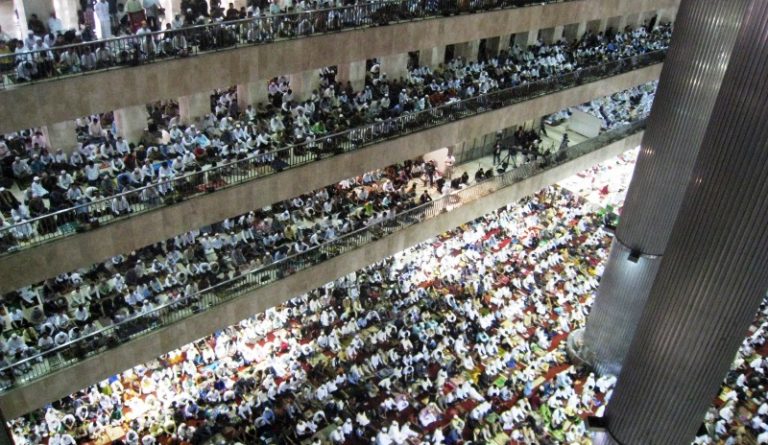 Potensi 1,6 Milyar Muslim Dunia