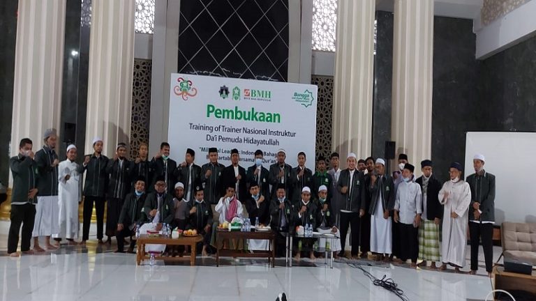 Pemuda Hidayatullah Gelar ToT Kader di Balikpapan