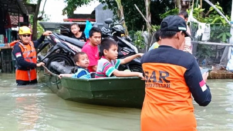 SAR Hidayatullah Lakukan Tanggap Darurat Banjir Kudus