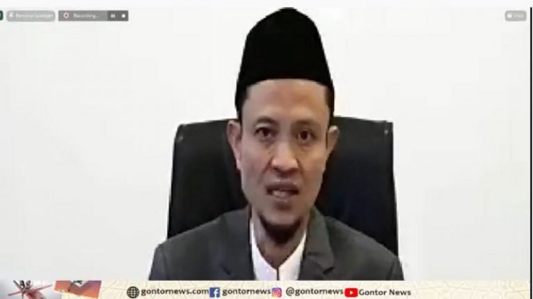 Ust Nashirul Bahas Universitas Pesantren dan Output Ideal