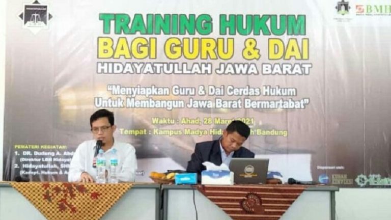 Hidayatullah Jabar Training Guru dan Dai Cerdas Hukum