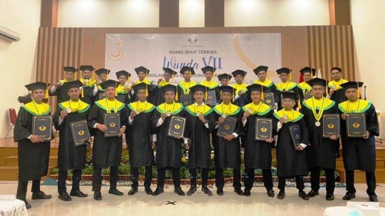 Membidik Era Baru SDM Unggul Indonesia, Wisuda ke-VII STIE Hidayatullah Gelar Sidang Senat Terbuka