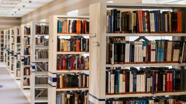 Bukan Semata-mata Materi dan Metodologi, Dalam Pendidikan Guru Sentralnya Peradaban