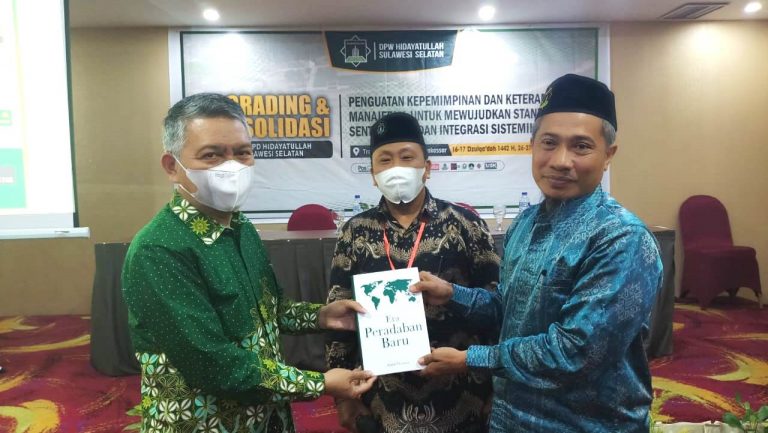 Prof Dr Gagaring Narasumber Upgrading Hidayatullah Sulsel