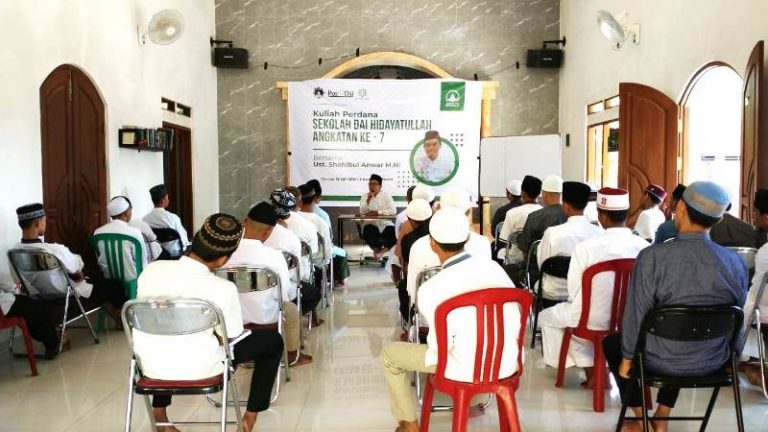 Denyuti Negeri dengan Terus Bergulirnya Sekolah Dai
