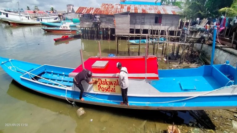 Kapal Dakwah PosDai Diserahkan kepada Hidayatullah