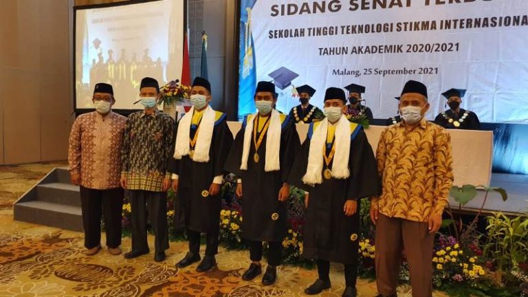 PTH STT STIKMA Internasional Gelar Sidang Senat Terbuka