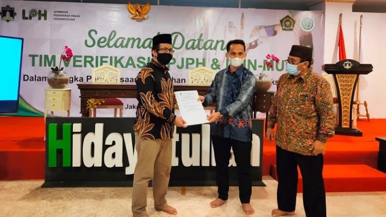 Hidayatullah Terima Izin sebagai Lembaga Pemeriksa Halal dari BPJPH – DHN MUI