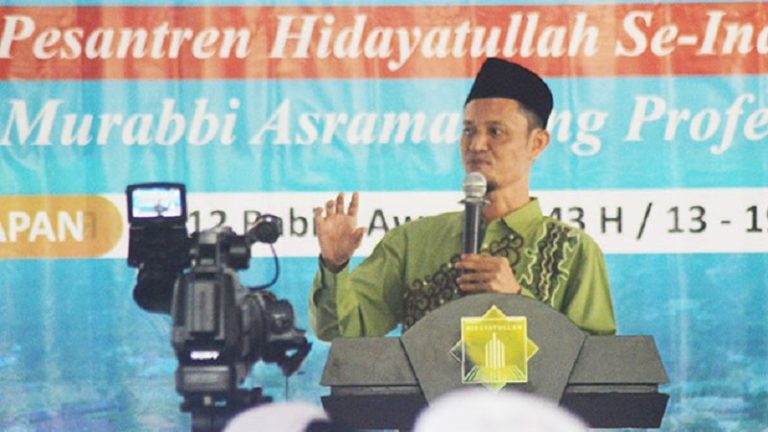 Perbanyak Waktu Mengurus Santri, Dahulukan Adab sebelum Ilmu