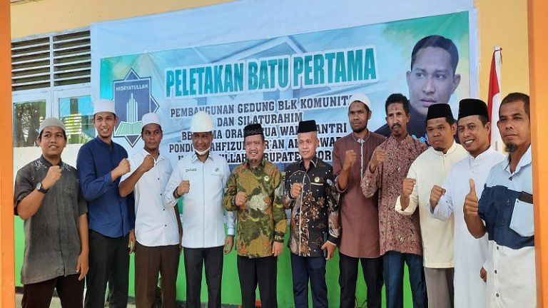 Groundbreaking Gedung Balai Latihan Komunitas Ponpes Hidayatullah Sorong