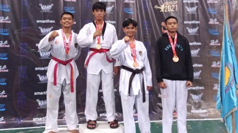 Santri Palopo Juara I Poltek Cup Taekwondo Open Tournament