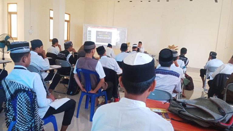 Kuliah Umum Mencetak Dai Bermartabat Berwawasan