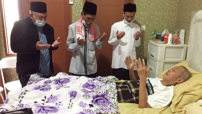 Mohon Doa Kesembuhan untuk Pendiri Hidayatullah Ustadz Hasan Ibrahim