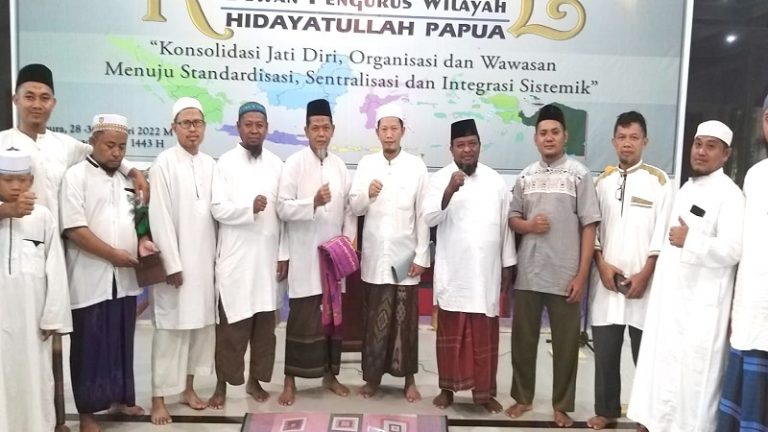 [Catatan Perjalanan II] Belajar dari Ustadz Sudirman Mengabdi di Papua
