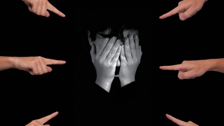 Jangan Bantu Setan dengan Memberi Label Buruk